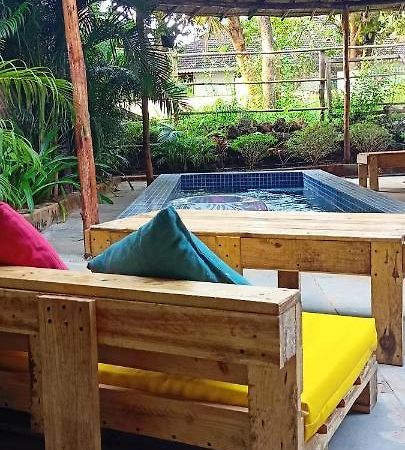 Red Monkeys Hostel Arambol Buitenkant foto