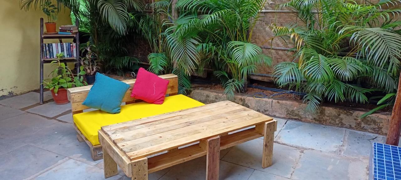 Red Monkeys Hostel Arambol Buitenkant foto