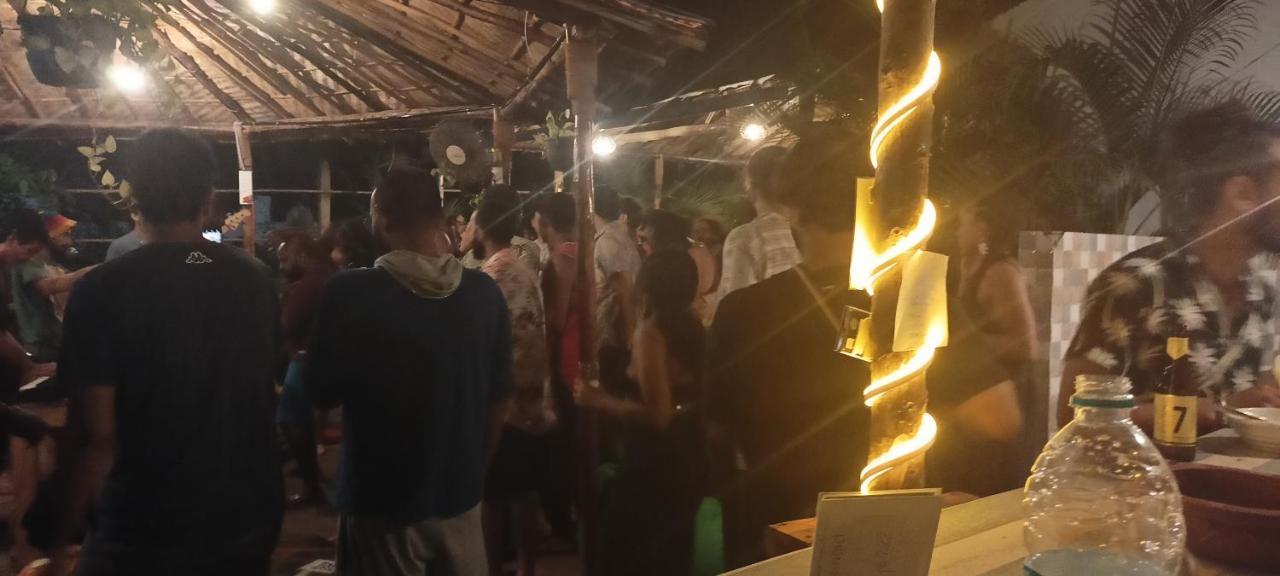 Red Monkeys Hostel Arambol Buitenkant foto