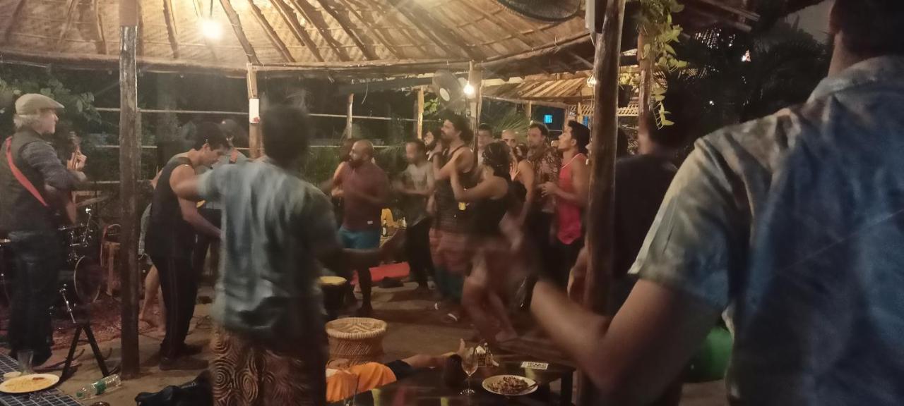 Red Monkeys Hostel Arambol Buitenkant foto