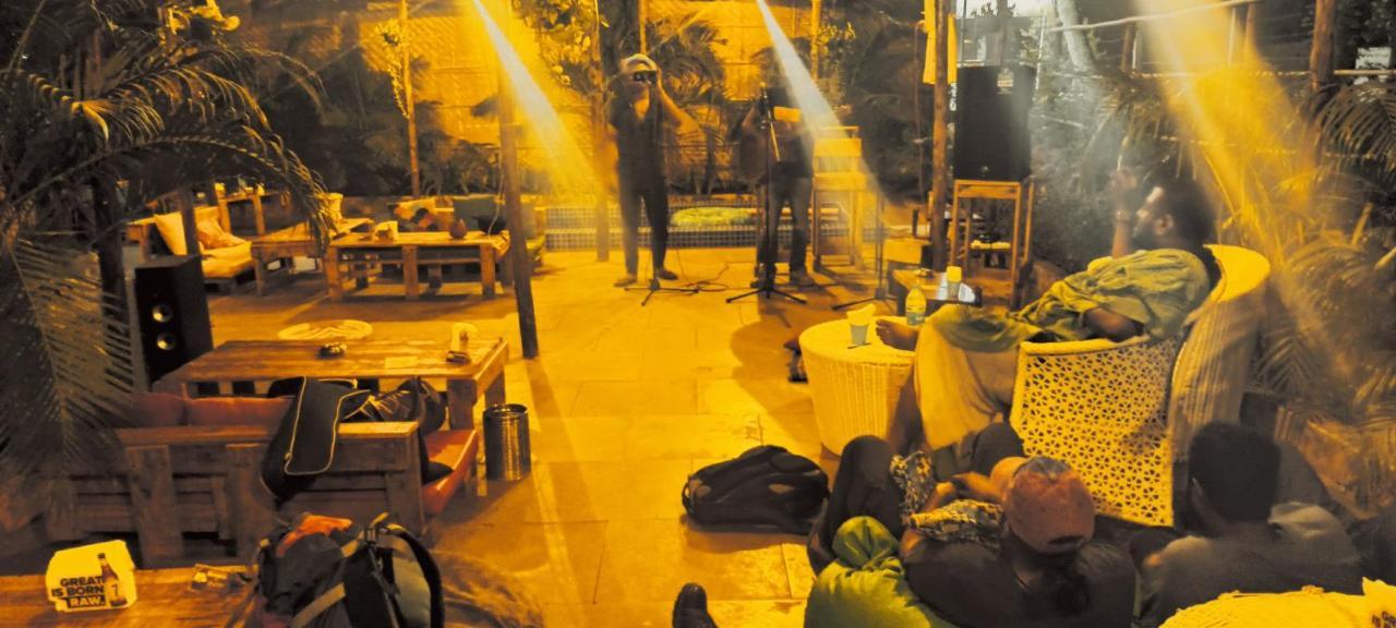 Red Monkeys Hostel Arambol Buitenkant foto