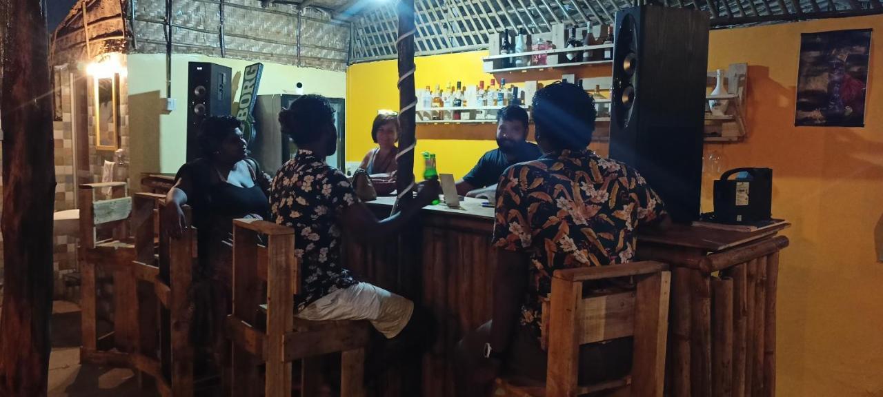 Red Monkeys Hostel Arambol Buitenkant foto