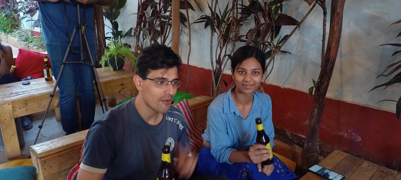 Red Monkeys Hostel Arambol Buitenkant foto
