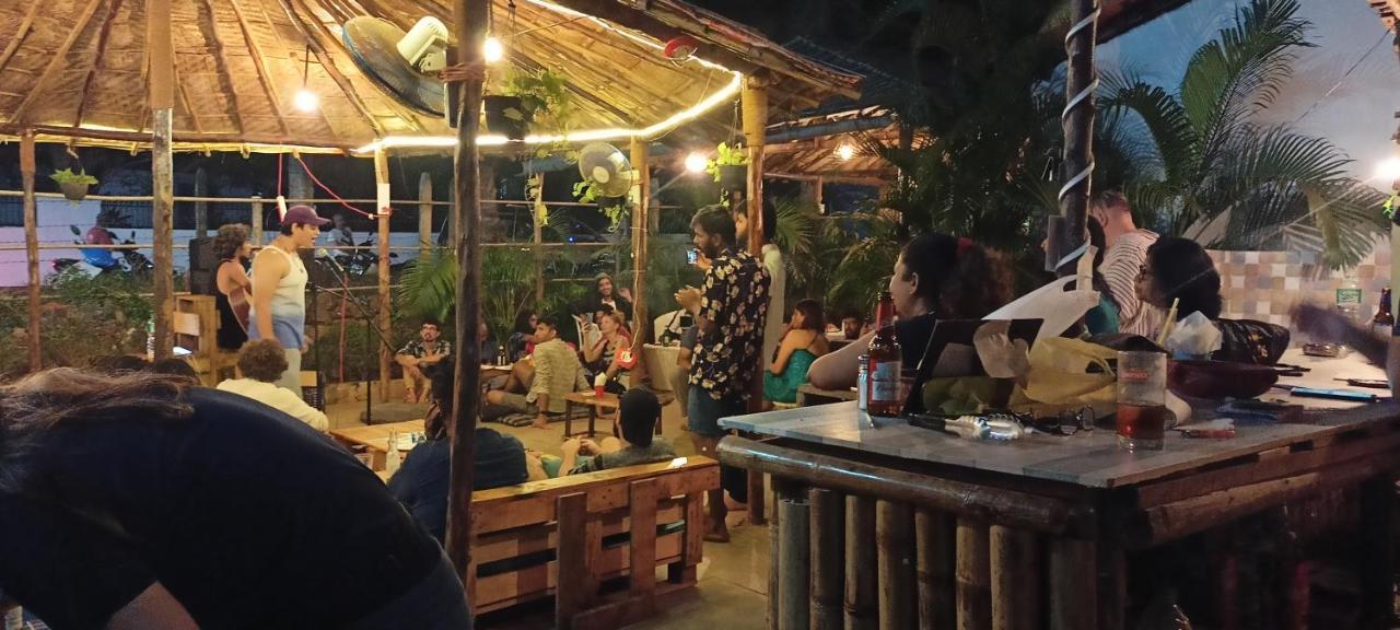 Red Monkeys Hostel Arambol Buitenkant foto