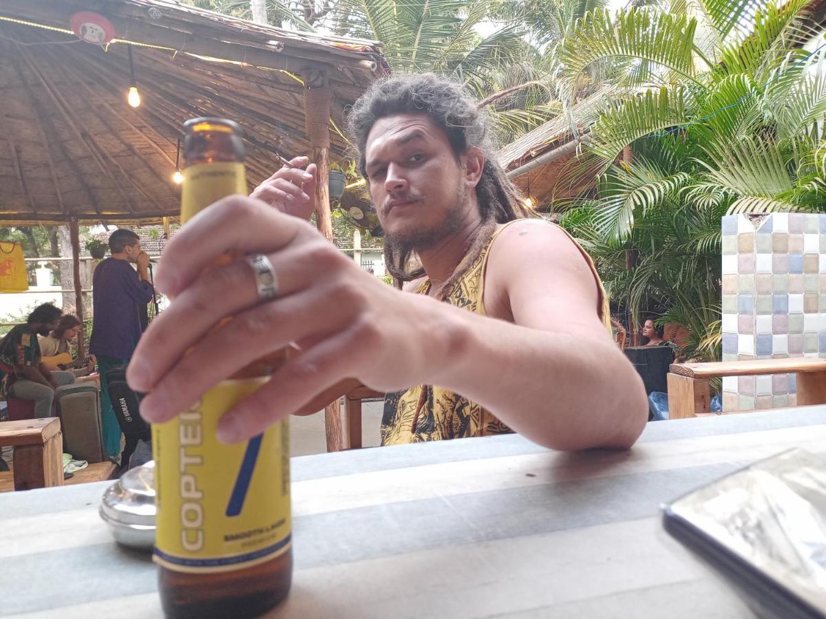 Red Monkeys Hostel Arambol Buitenkant foto